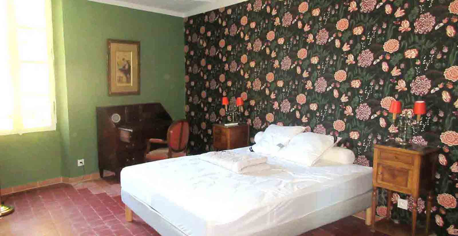 Réhabilitation Mormoiron aménagement chambre