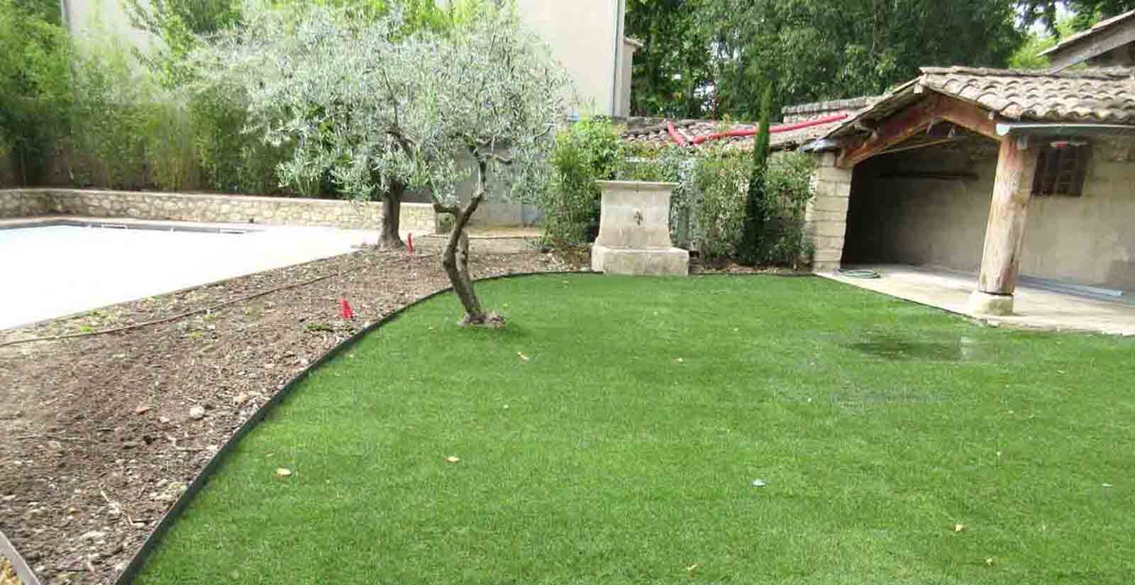 Construction piscine et aménagement jardin Mormoiron